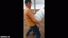 Узбеки ебут местную алкашку в поле